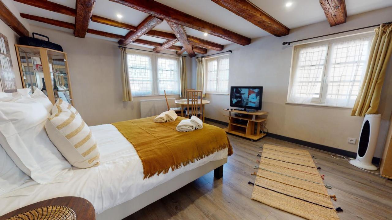 Apartamento Aux Bijoux De Colmar - 1 Parking Gratuit Exterior foto